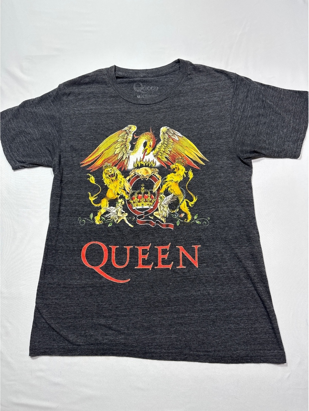 Vintage Queen Band Graphic Tee - Rock Royalty Vibes